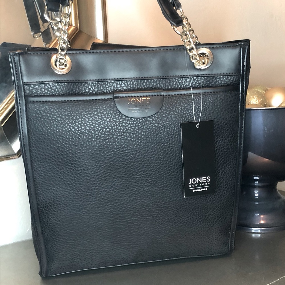 Jones New York black pebbled leatherTote bag.